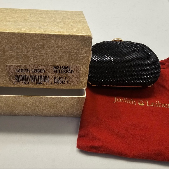 NWOT Authentic Beautiful Judith Leiber Clutch - Picture 2 of 8
